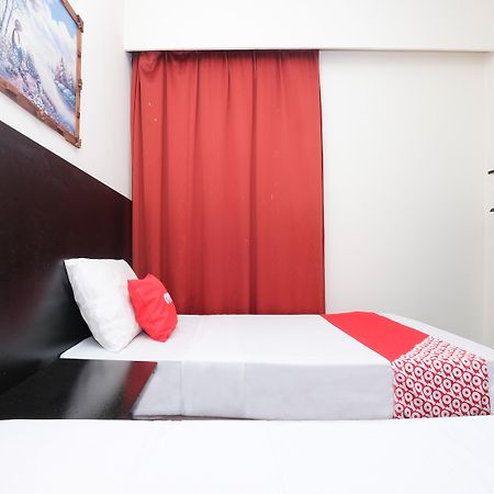 Hotel Sri Sutra - Sungai Buloh 페탈링자야 외부 사진