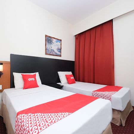 Hotel Sri Sutra - Sungai Buloh 페탈링자야 외부 사진