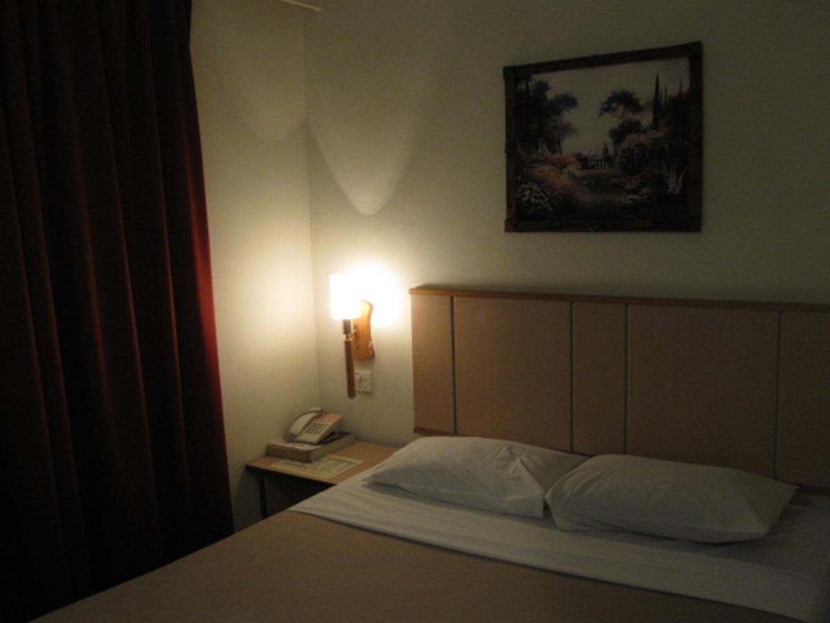 Hotel Sri Sutra - Sungai Buloh 페탈링자야 외부 사진